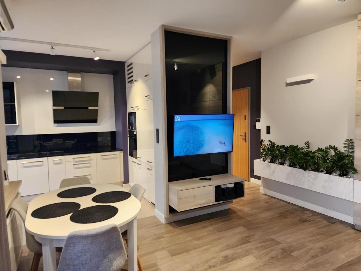 Nadmorski Dwor Modern Lägenhet Gdańsk Exteriör bild
